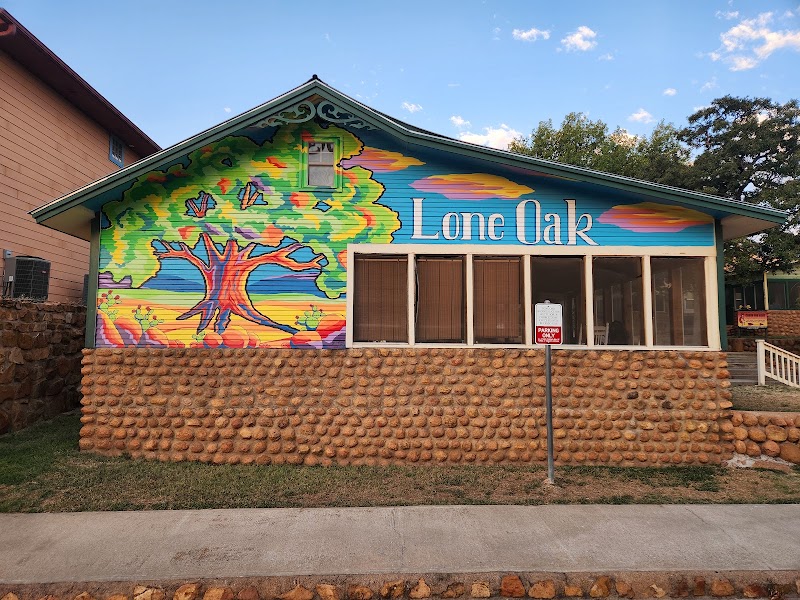 The Lone Oak Cottage - Event Venue in Medicine Park, Oklahoma