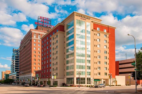 Courtyard by Marriott Peoria Downtown - Event Venue in Peoria, Illinois