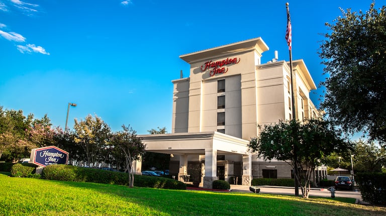 Hampton Inn Dallas-Irving-Las Colinas - Event Venue in Irving, Texas