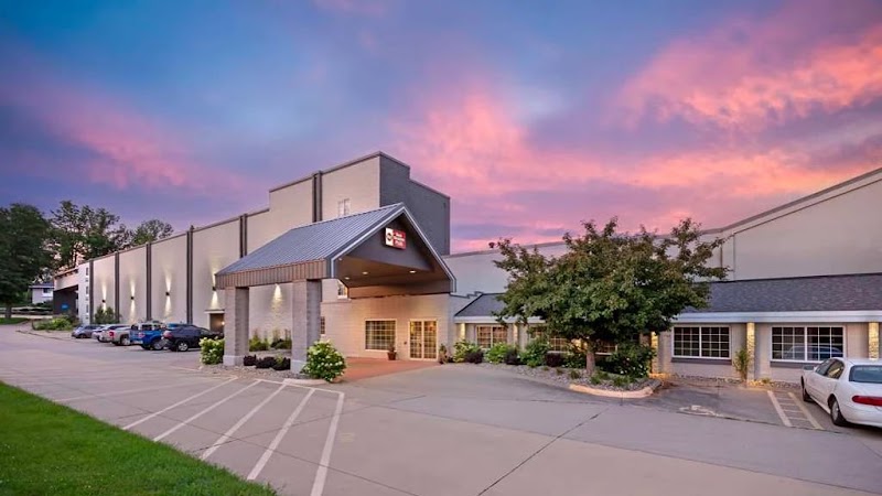 Best Western Plus Longbranch Hotel & Convention Center - Event Venue in Cedar Rapids, Iowa