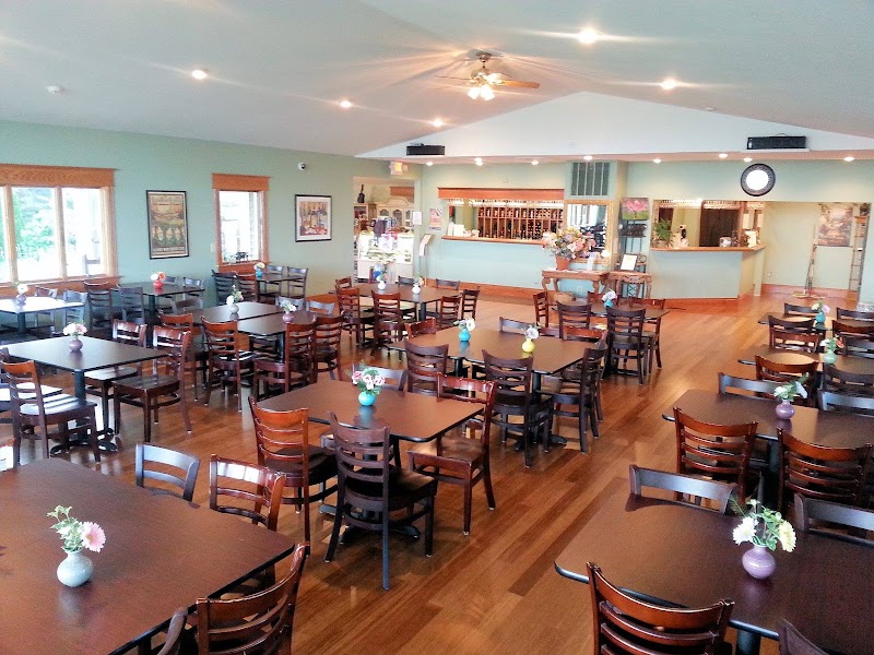 Mackinaw Valley Vineyard - Event Venue in Mackinaw, Illinois