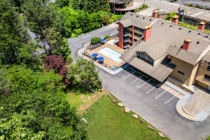 Gatlinburg River Inn - Event Venue in Gatlinburg, Tennessee