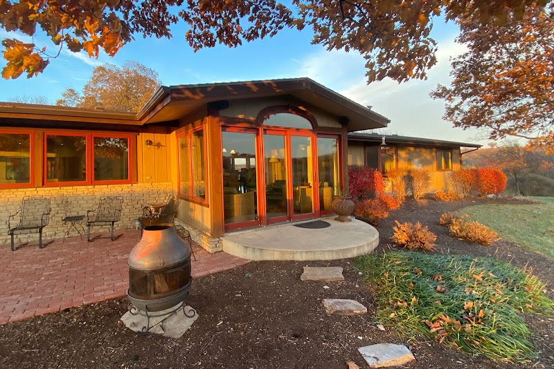RetreatHouse at Prairiewood - Event Venue in Manhattan, Kansas