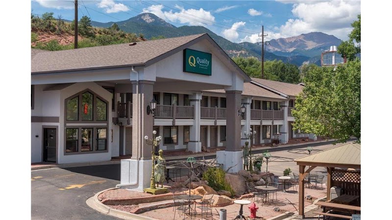 Quality Inn & Suites Manitou Springs at Pikes Peak / Garden of the Gods - Event Venue in Manitou Springs, Colorado