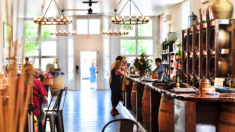 Noisy Water Winery - Event Venue in Albuquerque, New Mexico