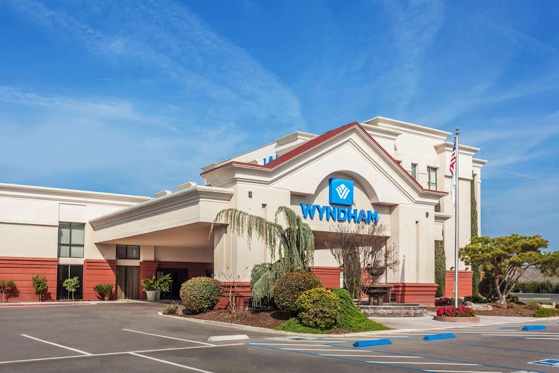 Wyndham Visalia - Event Venue in Visalia, California