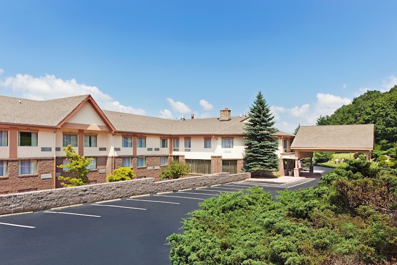 Holiday Inn Express Blowing Rock South - Event Venue in Blowing Rock, North Carolina