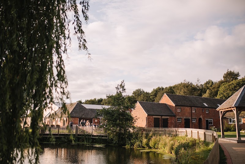 Hanbury Barns Wedding Venue - Event Venue in Hanbury, Staffordshire