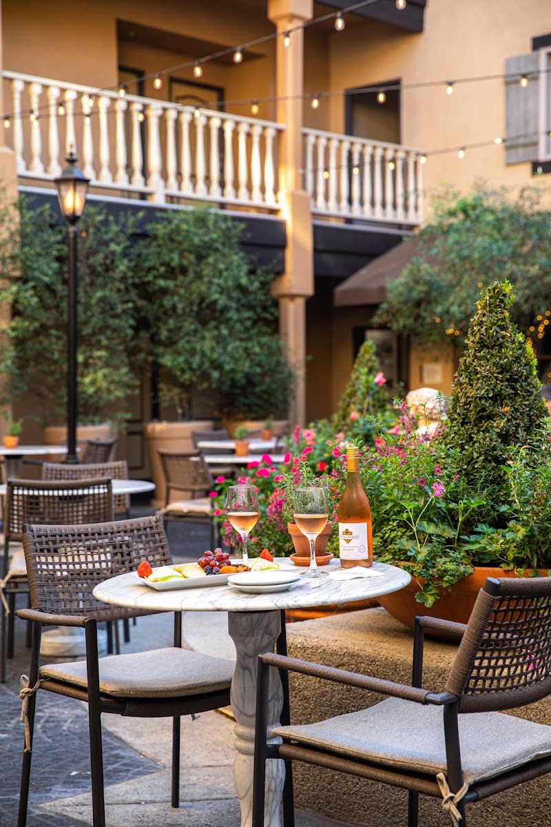 Le Chateau Garden Bistro - Event Venue in Costa Mesa, California