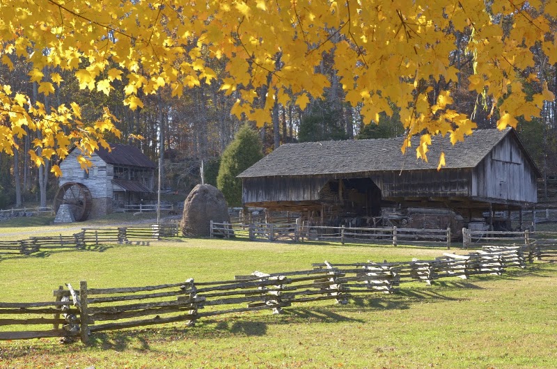 Museum of Appalachia - Event Venue in Clinton, Tennessee