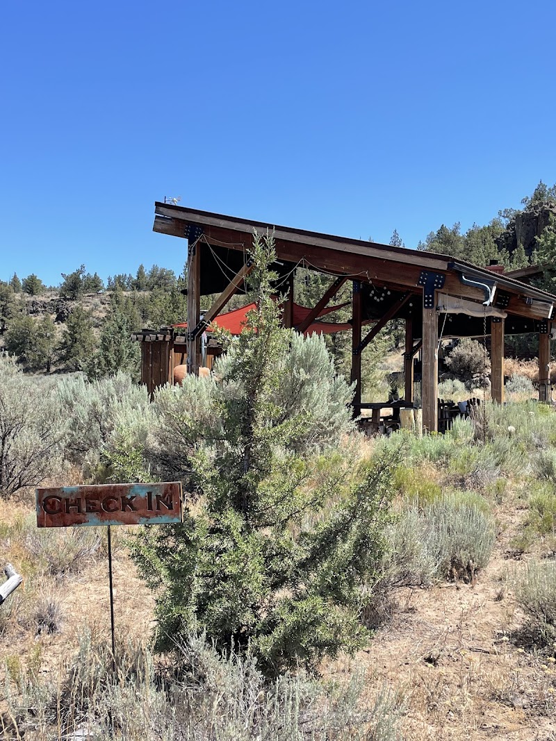 Green Rock Retreat - Event Venue in Culver, Oregon
