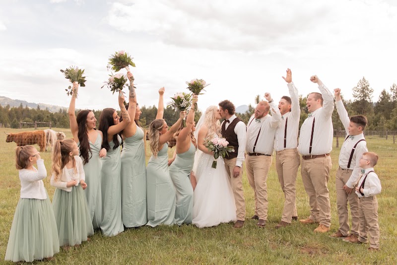 White Barn Ranch | Sandpoint and Coeur d'Alene Wedding Venue - Event Venue in Sagle, Idaho
