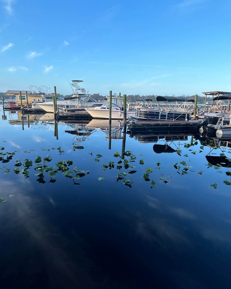 Tropical Resort & Marina on Lake Beresford - Event Venue in DeLand, Florida