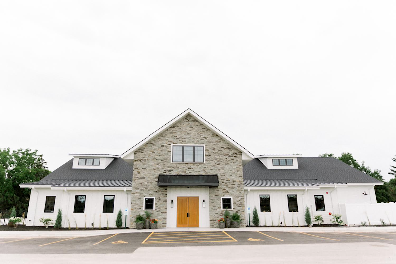 The LedgeCrest Reserve - Event Venue in De Pere, Wisconsin