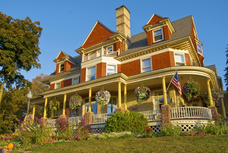 Old Rittenhouse Inn - Event Venue in Bayfield, Wisconsin