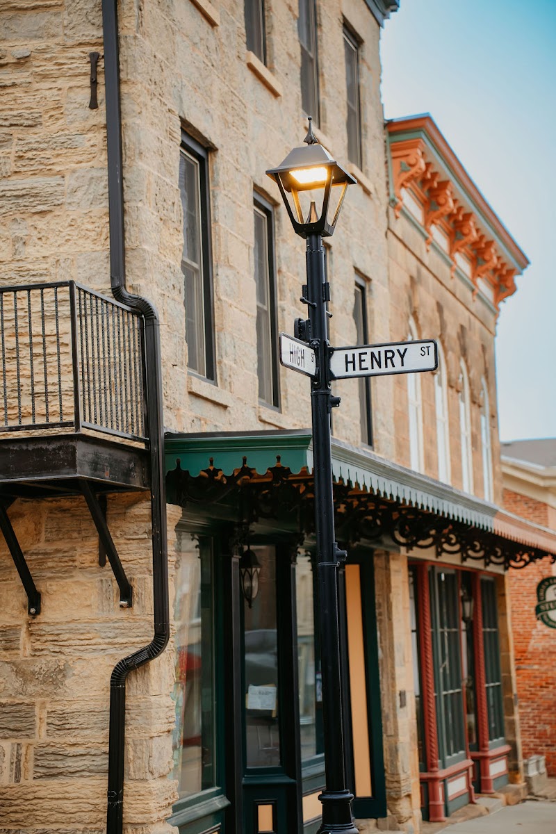 Lion and Porcupine Inn and Pub - Event Venue in Mineral Point, Wisconsin