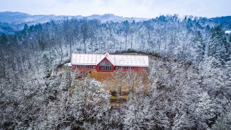 The Venue at Greenbrier Estate - Event Venue in Gatlinburg, Tennessee