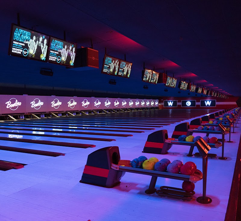 Lucky Strike Naperville - Event Venue in Naperville, Illinois