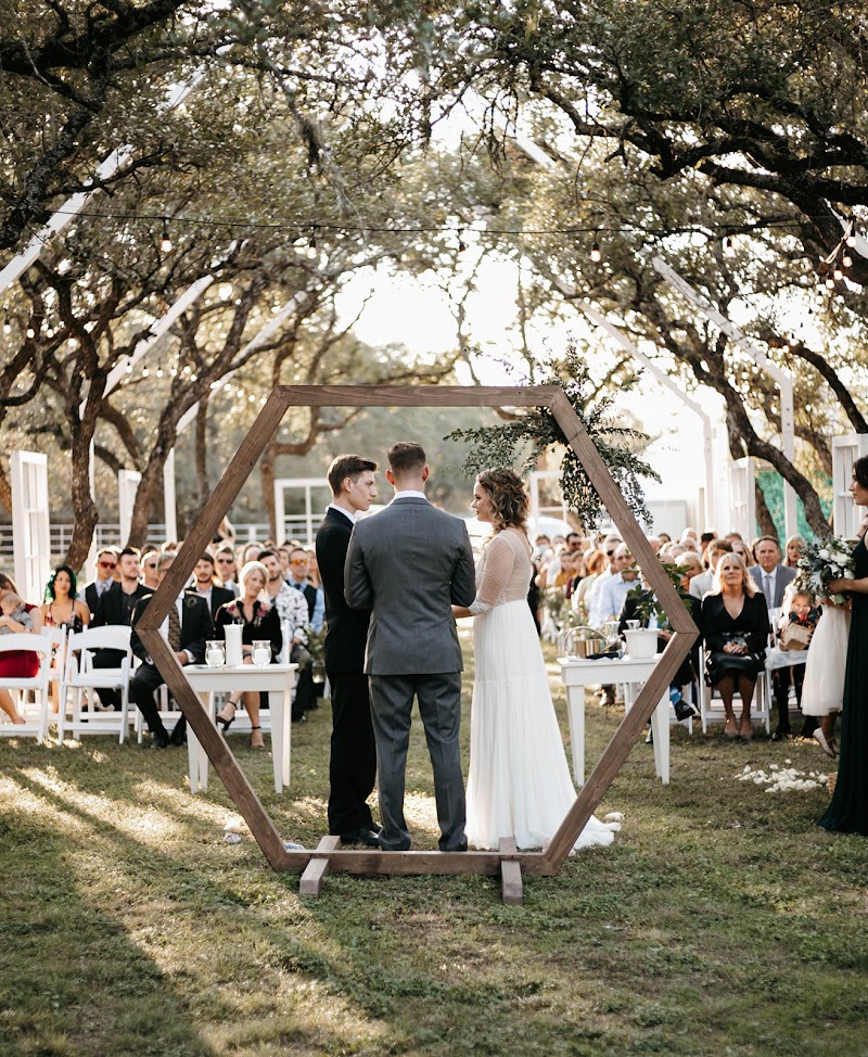 Vintage Oaks Farm - Event Venue in Driftwood, Texas