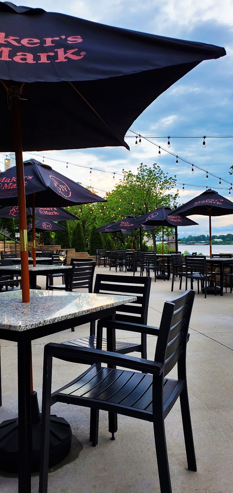 River House Restaurant and Raw Bar - Event Venue in Louisville, Kentucky