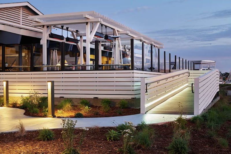 DoubleTree by Hilton Hotel Berkeley Marina - Event Venue in Berkeley, California
