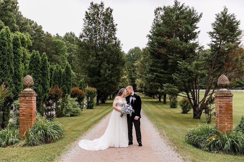 Historic Jasmine Wedding & Event Venue - Event Venue in Providence Forge, Virginia