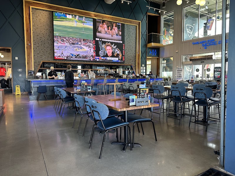 Topgolf Lafayette - Event Venue in Lafayette, Louisiana