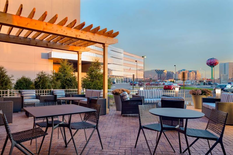 Hampton Inn & Suites Rosemont Chicago O'Hare - Event Venue in Rosemont, Illinois