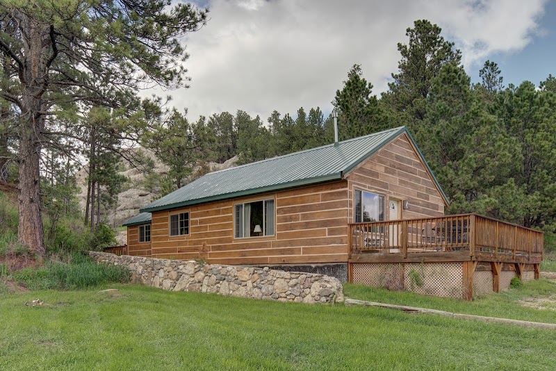 Rock Crest Lodge & Cabins - Event Venue in Custer, South Dakota