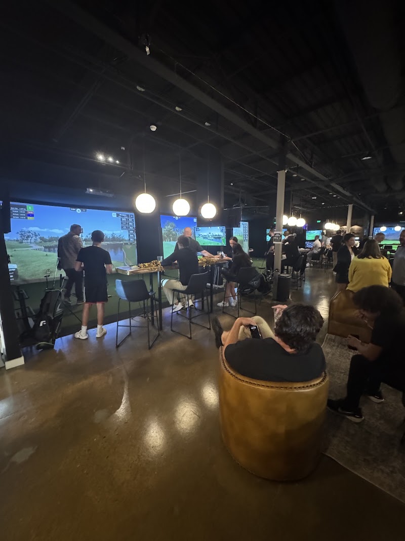 Tee 2 Green Indoor Golf & Lounge - Event Venue in Blowing Rock, North Carolina