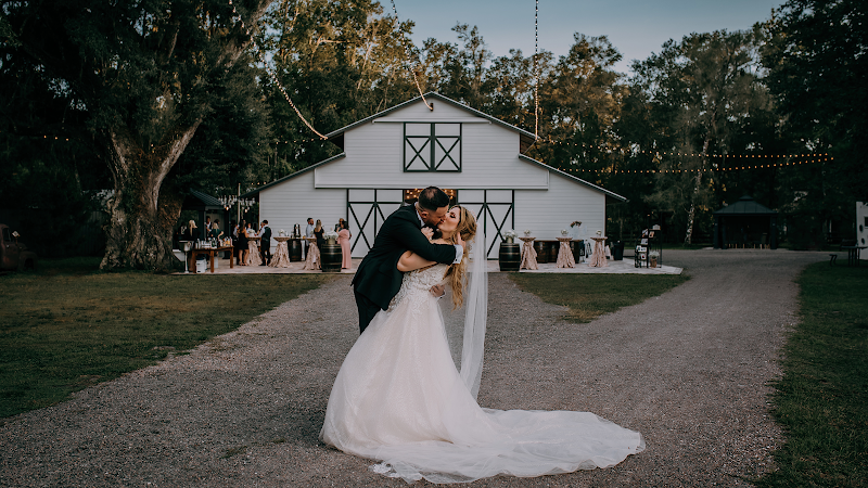 The White Barn - Event Venue in Brooksville, Florida