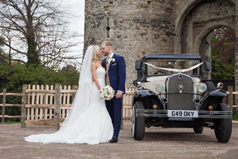 Cooling Castle Barn - Event Venue in Cooling, England