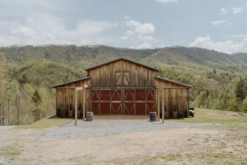 Mountain Mist Farms Wedding Venue - Event Venue in Pigeon Forge, Tennessee