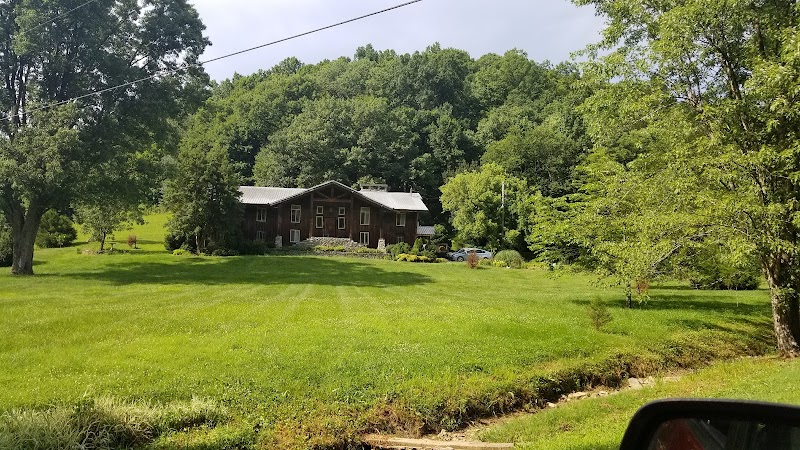 Cascade Hollow Lodge B & B - Event Venue in Normandy, Tennessee
