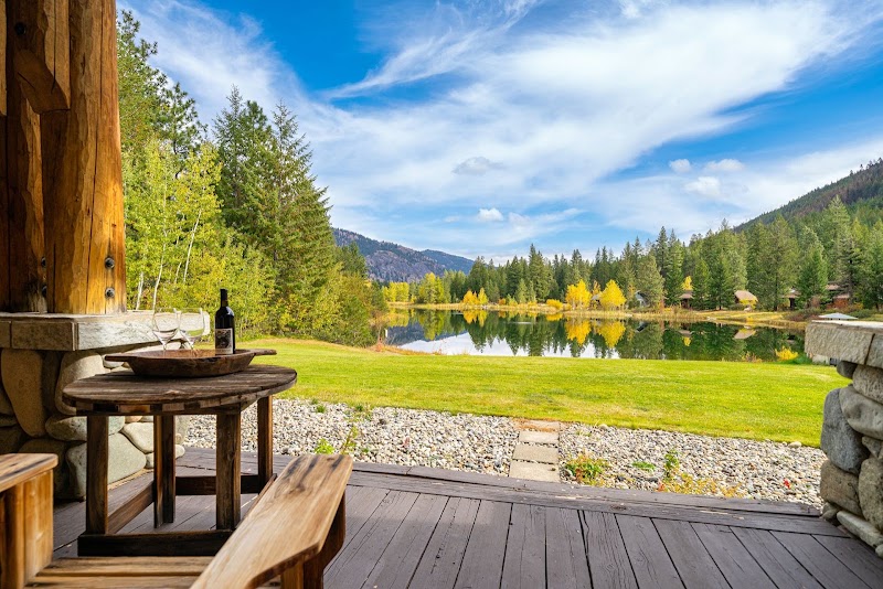 Freestone Inn & Cabins - Event Venue in Mazama, Washington