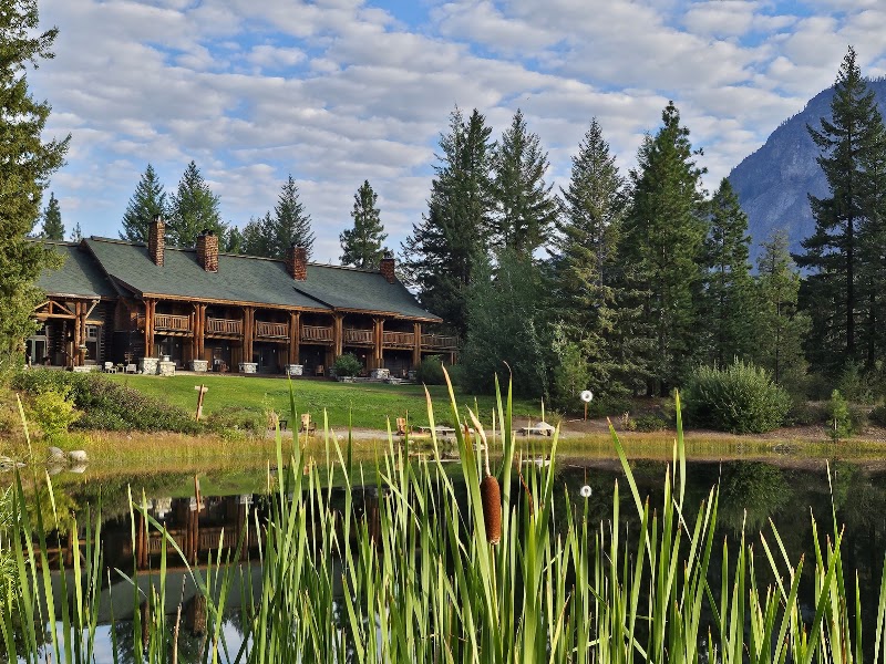 Freestone Inn & Cabins - Event Venue in Mazama, Washington