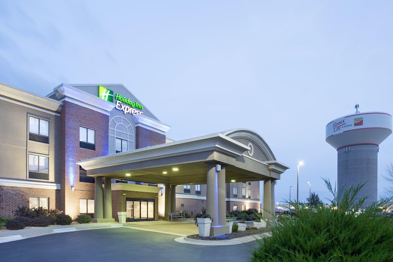 Holiday Inn Express Kansas City - at the Legends by IHG - Event Venue in Kansas City, Kansas