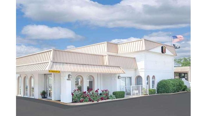 Super 8 - Event Venue in Morton Grove, Illinois