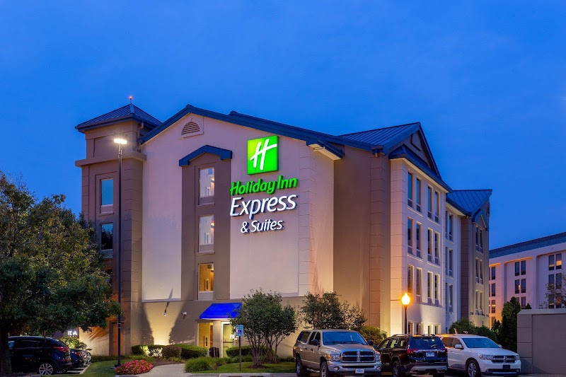 Holiday Inn Express & Suites Chicago-Midway Airport - Event Venue in Chicago, Illinois