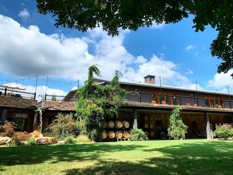 Ashton Creek Vineyard - Event Venue in Chester, Virginia