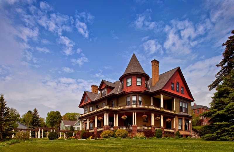 Le Chateau Boutin - Event Venue in Bayfield, Wisconsin