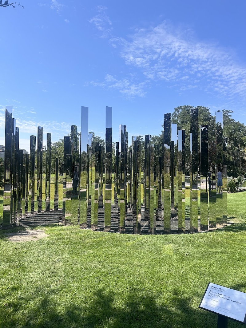 Sydney and Walda Besthoff Sculpture Garden - Event Venue in New Orleans, Louisiana