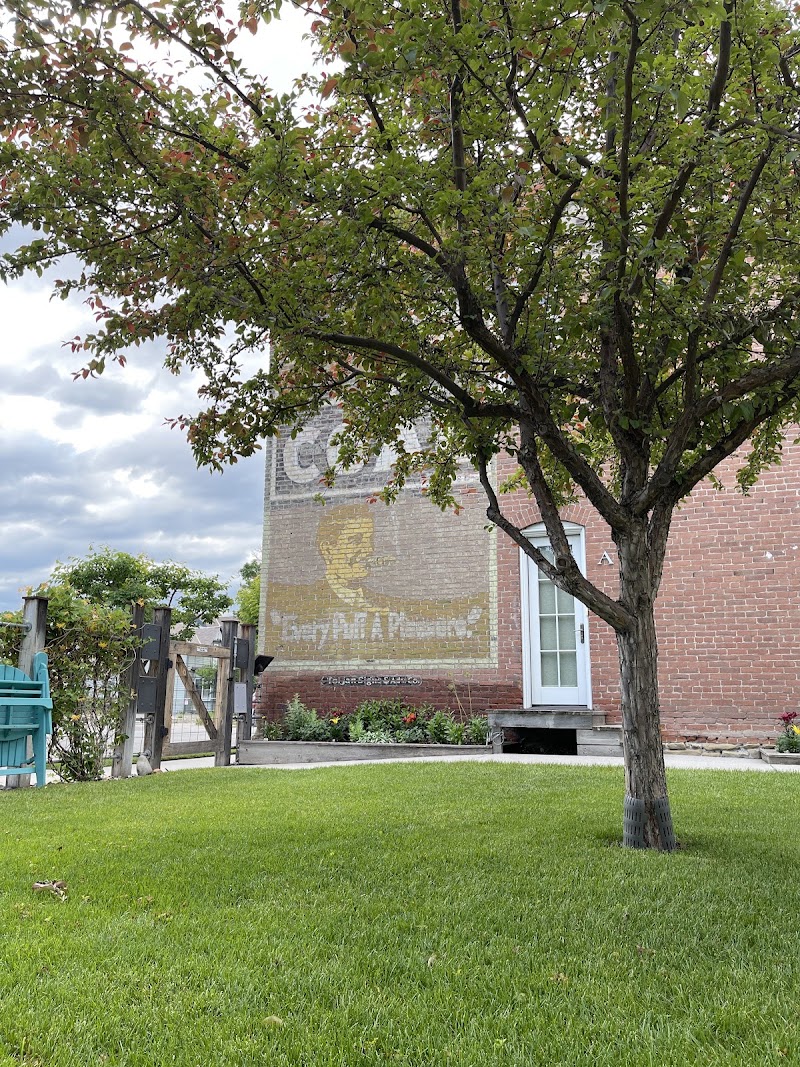 Sweetwater Guest House - Event Venue in Livingston, Montana