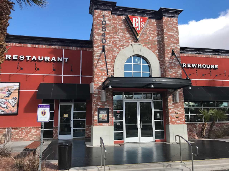 BJ's Restaurant & Brewhouse - Event Venue in Las Vegas, Nevada