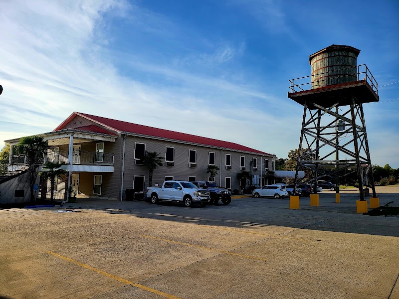 Pat's Edgewater Inn - Event Venue in Henderson, Louisiana
