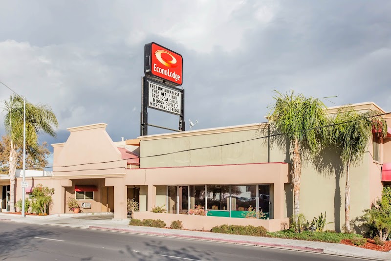 Sequoia Village - Event Venue in Visalia, California