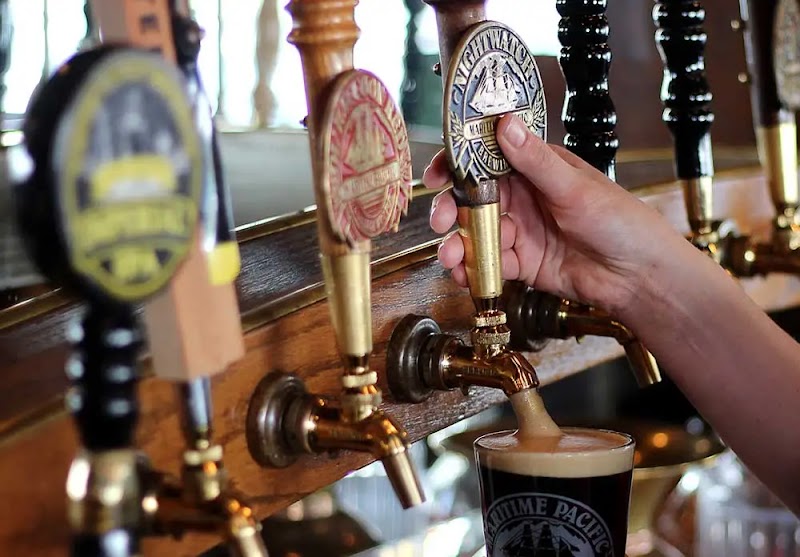 Rooftop Brewing Company - Event Venue in Seattle, Washington