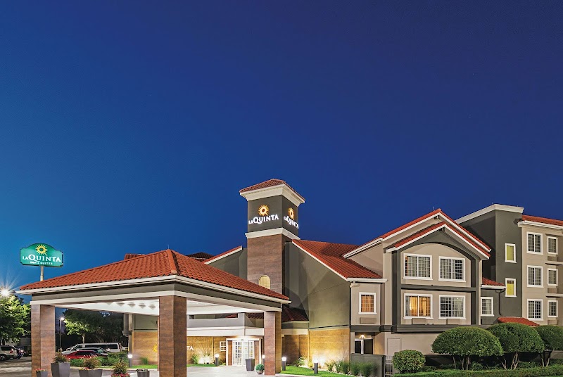 La Quinta Inn & Suites by Wyndham Fort Worth North - Event Venue in Fort Worth, Texas