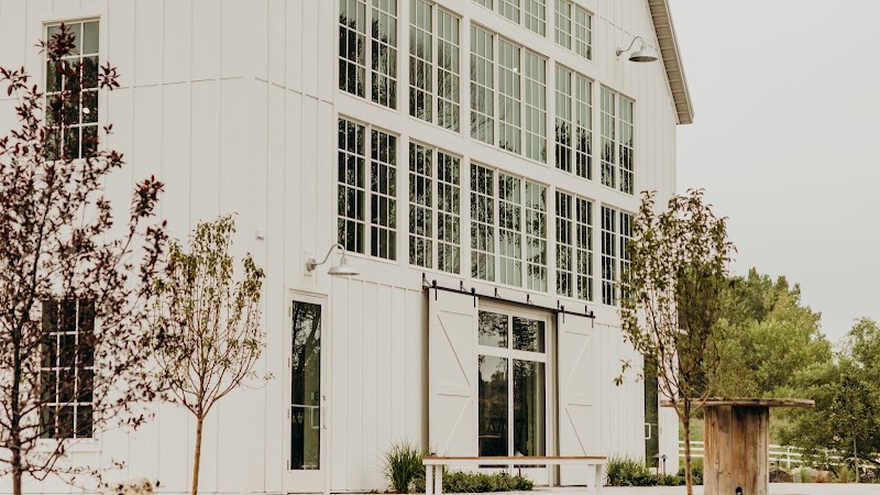 Laurel Ridge Barn - Wedding & Events Venue - Event Venue in Sioux Falls, South Dakota