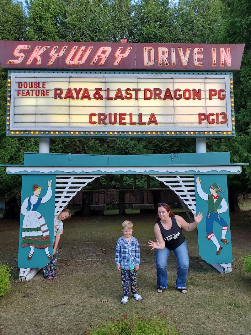 Skyway Drive-In Theatre - Event Venue in Fish Creek, Wisconsin